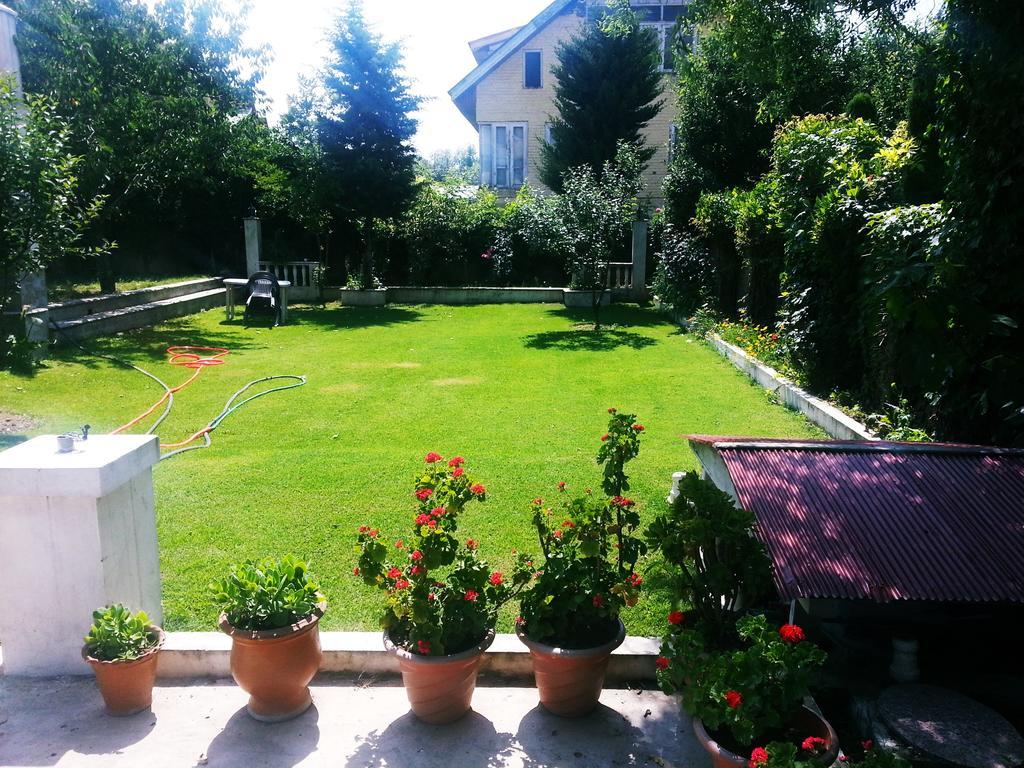 Jeelani Guest House Srinagar  Luaran gambar
